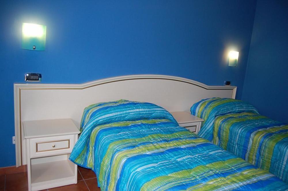 Agriturismo Parra Santa Lucia del Mela ภายนอก รูปภาพ