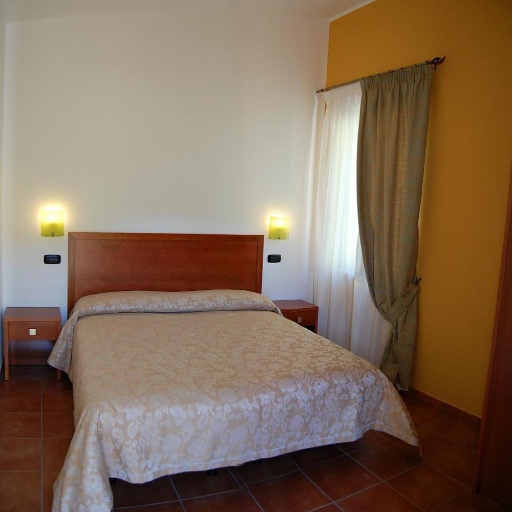 Agriturismo Parra Santa Lucia del Mela ภายนอก รูปภาพ